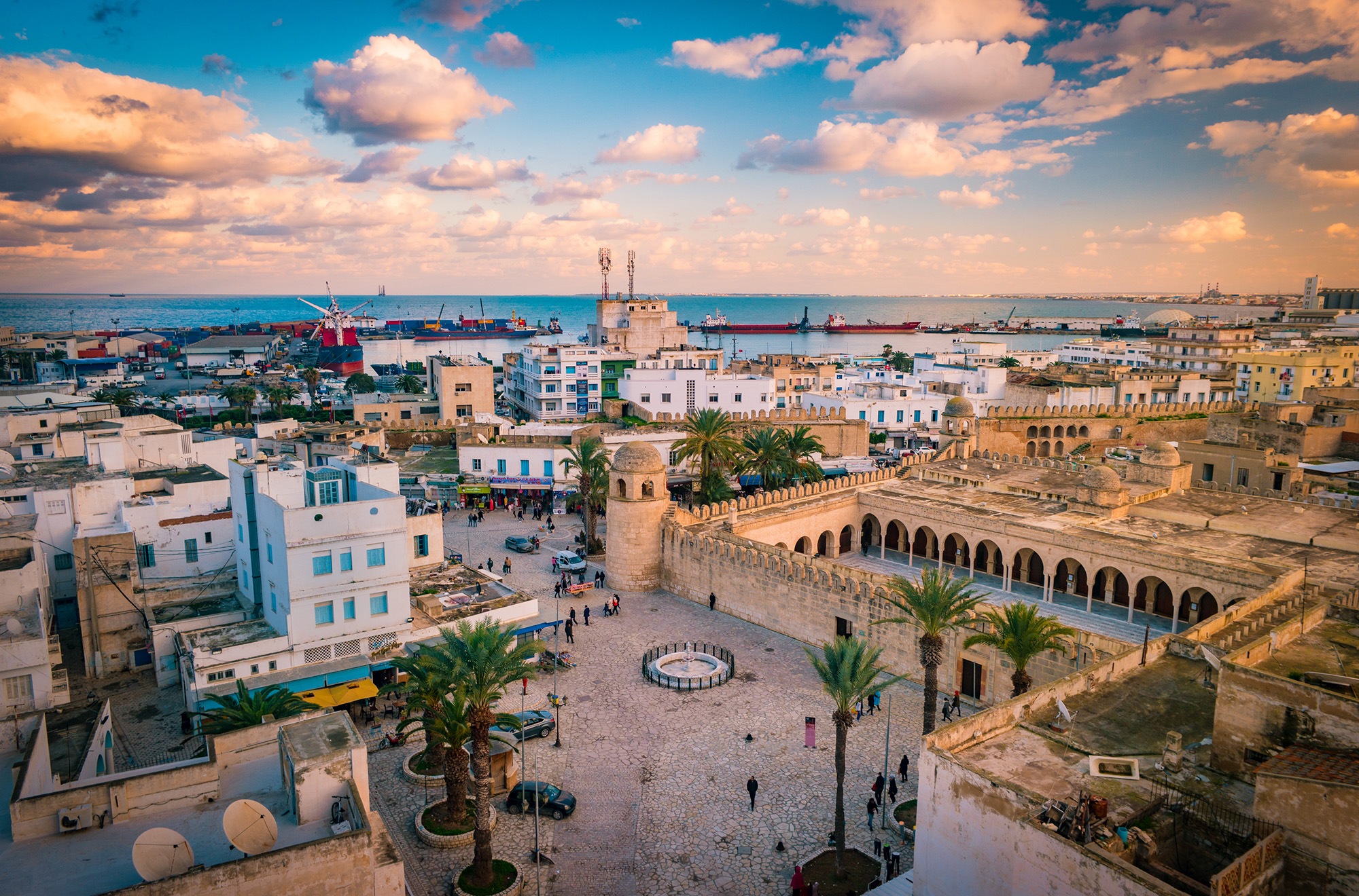 Explorez la Tunisie : Une Mosaïque de Culture, de Plaisirs et d'Aventures